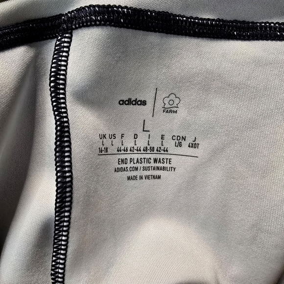 Farm Rio Addidas Leggings Size Large - Picture 6 of 7